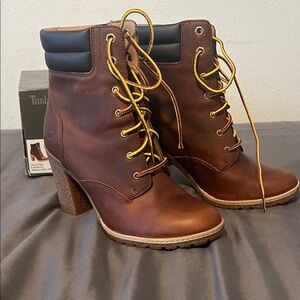 Women’s Timberland Tillson 6” boot
